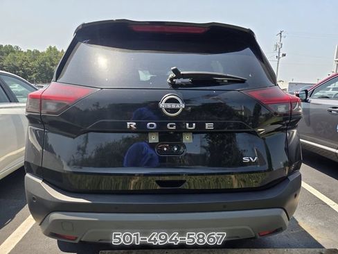 Used 2023 Nissan Rogue SV FWD image 3