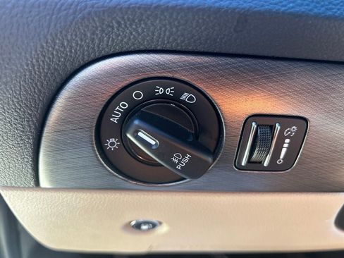 Used 2020 Dodge Durango Citadel w/ Technology Group AWD/4WD image 13