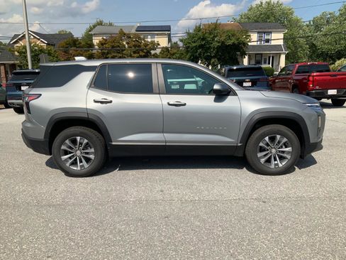 New 2026 Chevrolet Equinox LT w/ Convenience Package II image 8
