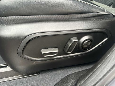 Used 2022 Jeep Grand Cherokee Overland image 19