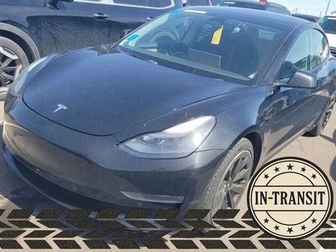 Used 2022 Tesla Model 3 Long Range image 1