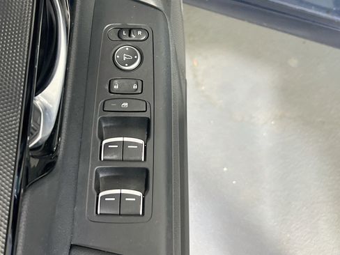 Used 2023 Honda CR-V EX-L image 17