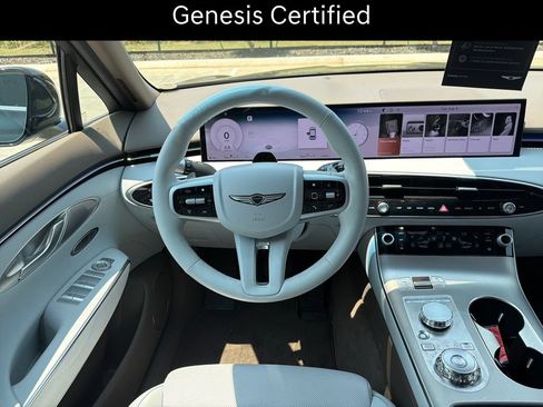 Certified 2026 Genesis GV70 2.5T Advanced AWD/4WD image 13