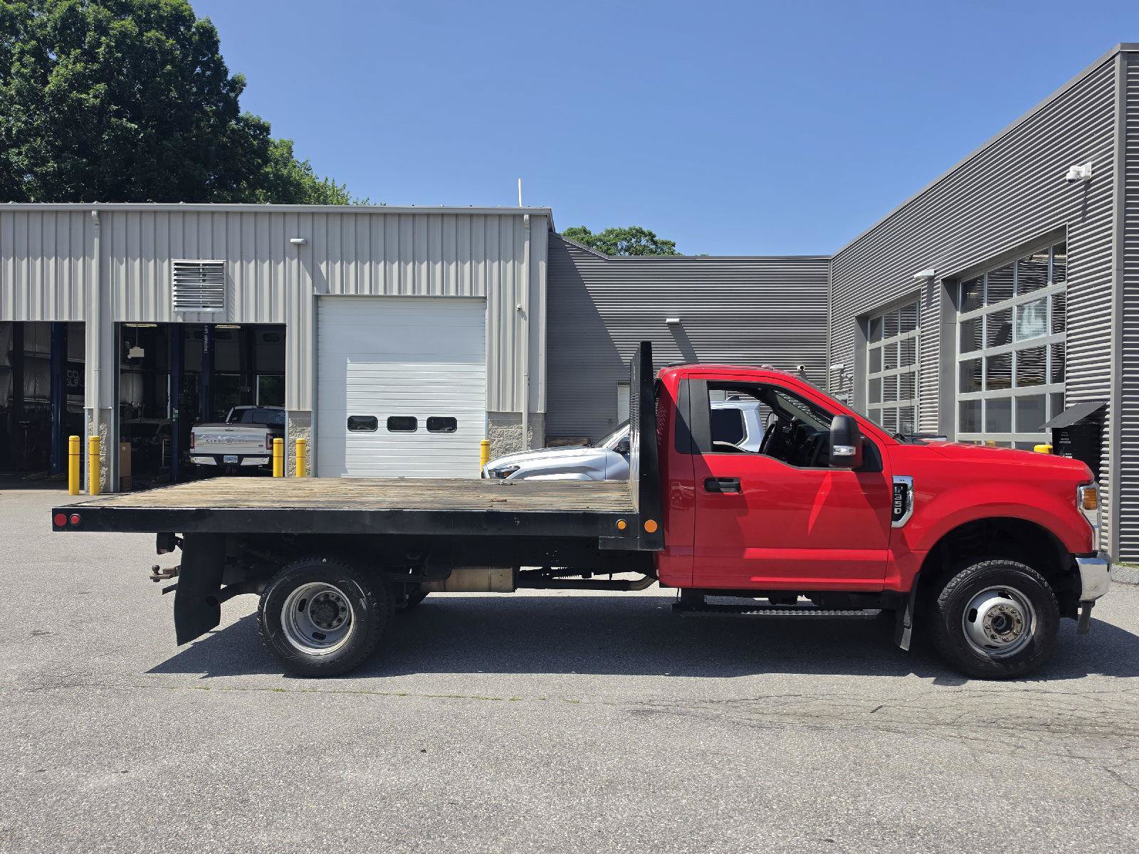 Used 2020 Ford F350 XL w/ Power Equipment Group AWD/4WD image 2