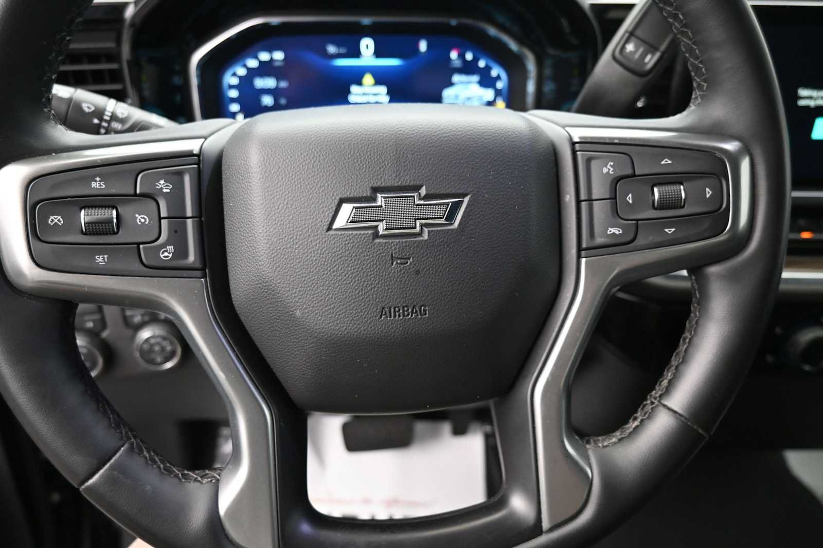 Used 2023 Chevrolet Silverado 1500 RST AWD/4WD image 6