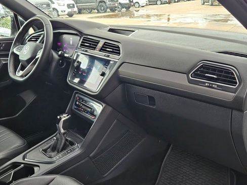 Used 2023 Volkswagen Tiguan SE R-Line FWD image 23