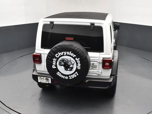 Used 2025 Jeep Wrangler Unlimited Sport AWD/4WD image 17