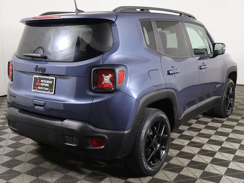 Used 2020 Jeep Renegade Altitude AWD/4WD image 7