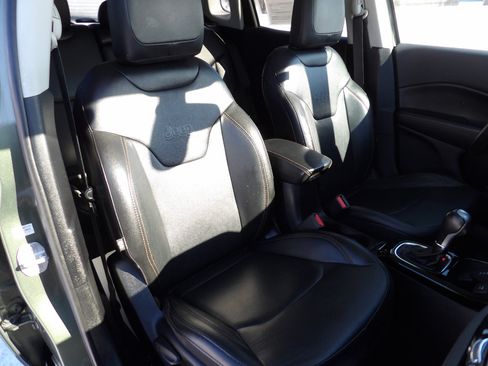 Used 2020 Jeep Compass Limited image 24