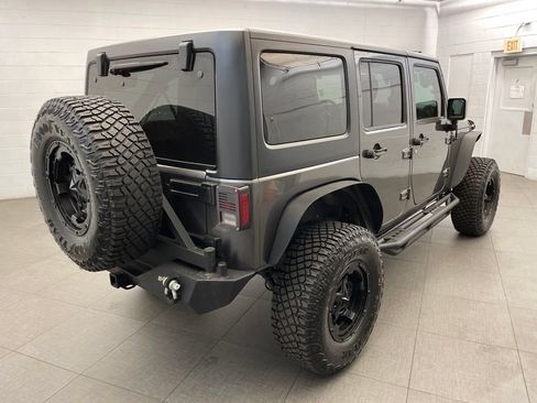Used 2018 Jeep Wrangler Unlimited Sport S AWD/4WD image 5