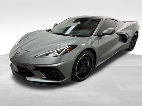 Used 2024 Chevrolet Corvette Stingray w/ Z51 Performance Package image 3