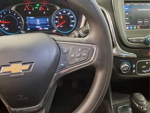 Certified 2020 Chevrolet Equinox LT FWD image 13