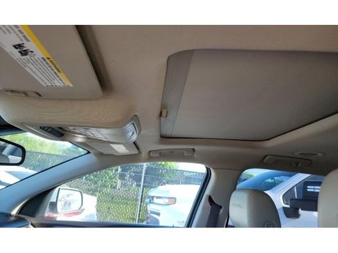 Used 2019 GMC Acadia Denali w/ Technology Package AWD/4WD image 10