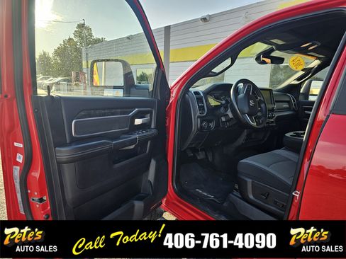 Used 2024 RAM 2500 Big Horn w/ Bed Utility Group image 17