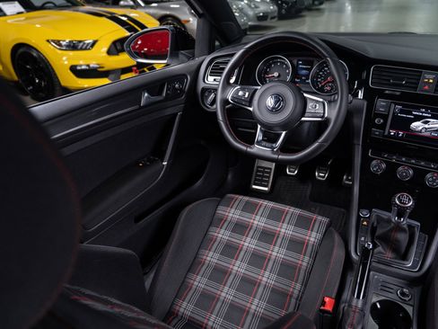 Used 2019 Volkswagen GTI Rabbit Edition image 57