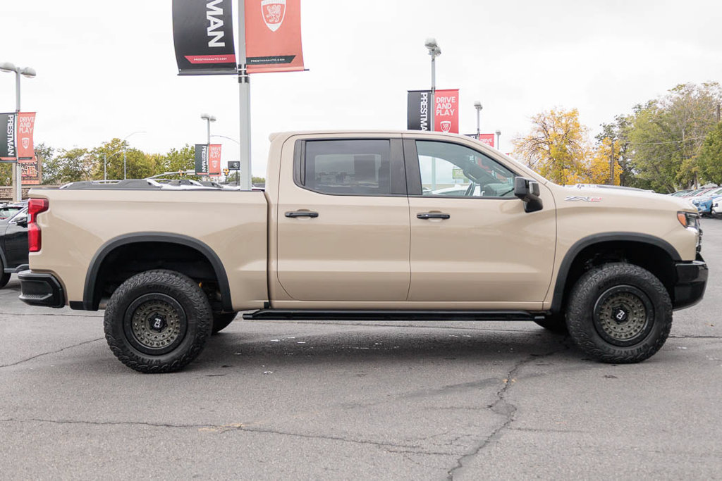 Used 2022 Chevrolet Silverado 1500 ZR2 w/ Technology Package AWD/4WD image 25