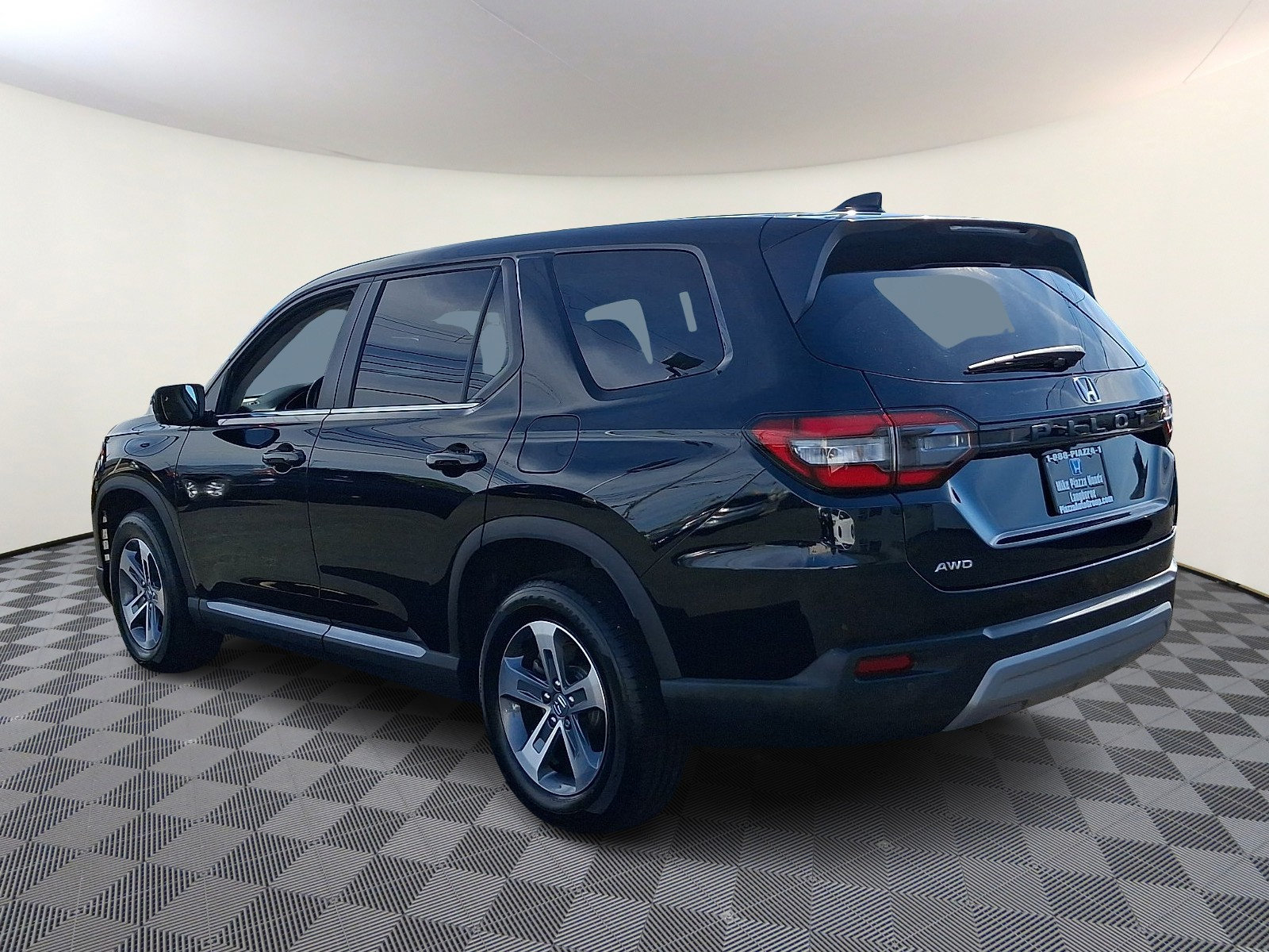 Used 2025 Honda Pilot EX-L image 5