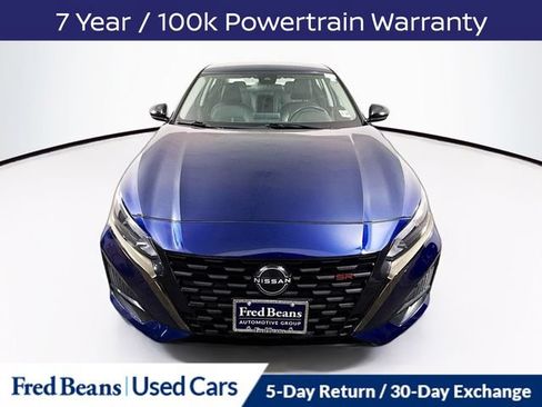 Used 2023 Nissan Altima 2.5 SR FWD image 2
