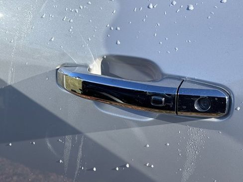 Used 2025 GMC Sierra 2500 Denali w/ Denali Reserve Package image 13