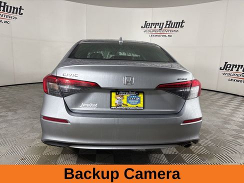 Used 2022 Honda Civic Sport image 6