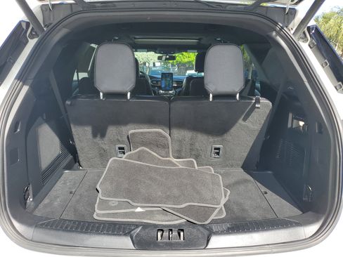 Used 2022 Ford Explorer ST w/ Equipment Group 401A image 8