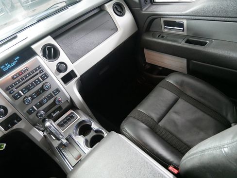 Used 2011 Ford F150 Raptor w/ Graphics Pkg image 11