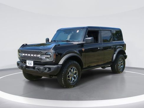 Used 2025 Ford Bronco Badlands AWD/4WD image 1
