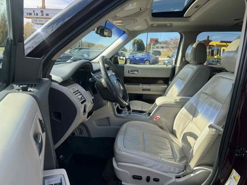 Used 2011 Ford Flex SEL w/ Rapid Spec Order Code image 10