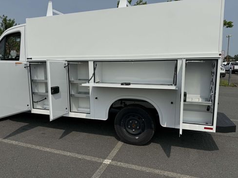 New 2025 Ford Transit 350 w/ Interior Upgrade Package image 10