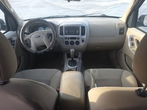 Used 2006 Ford Escape XLT image 18