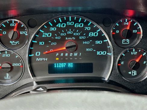 Used 2025 Chevrolet Express 2500 w/ Driver Convenience Package RWD image 15