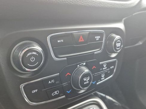 Used 2019 Jeep Compass Latitude w/ Popular Equipment Group image 20