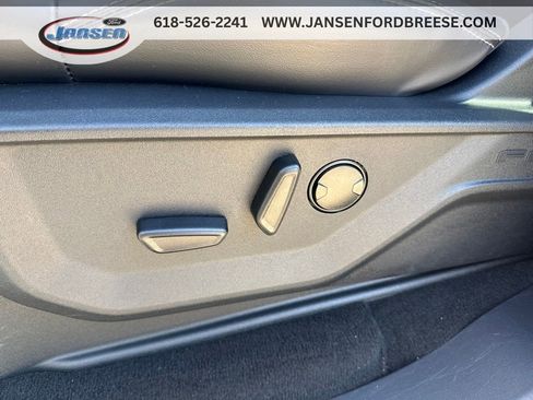 Used 2025 Ford Expedition Platinum AWD/4WD image 12