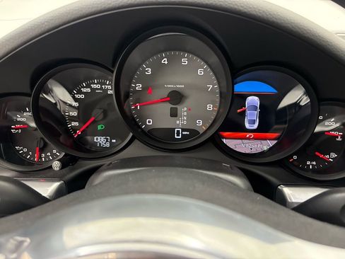 Used 2013 Porsche 911 Carrera 4S image 39