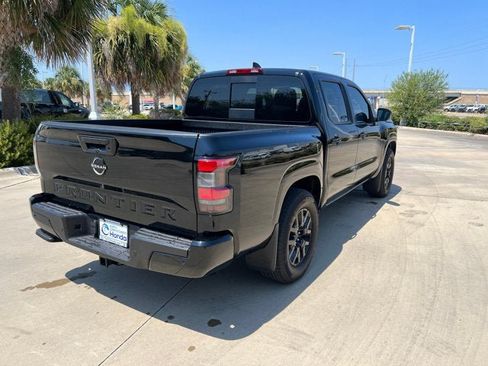 Used 2026 Nissan Frontier SV w/ Tow Package RWD image 6
