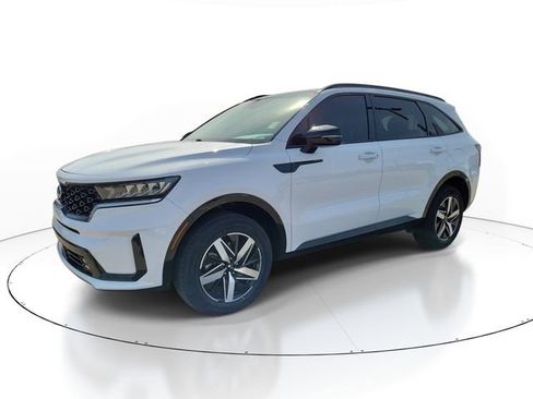 Used 2021 Kia Sorento EX w/ Panoramic Sunroof Package image 3