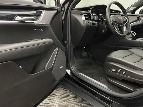 Used 2023 Cadillac XT5 Premium Luxury FWD image 16