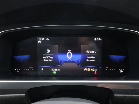 Used 2022 Volkswagen Tiguan S image 25