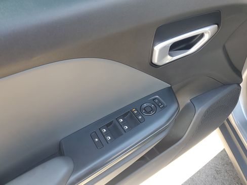 Used 2025 Kia K4 FWD image 10