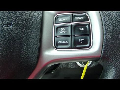 Certified 2022 RAM 1500 Classic SLT image 18