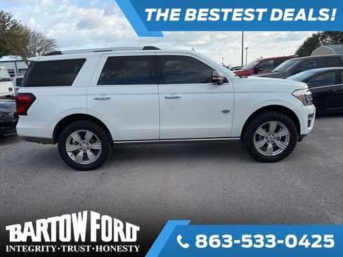 Used 2024 Ford Expedition King Ranch image 4