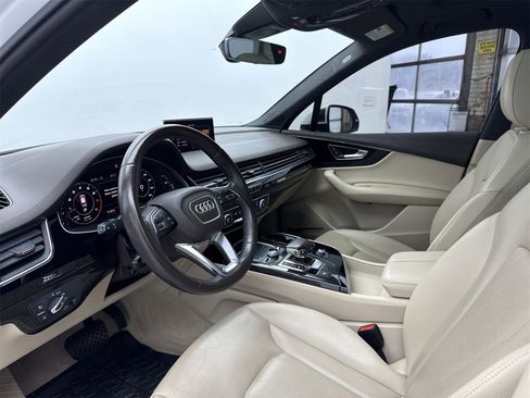 Used 2018 Audi Q7 3.0T Premium Plus w/ Premium Plus Package image 12