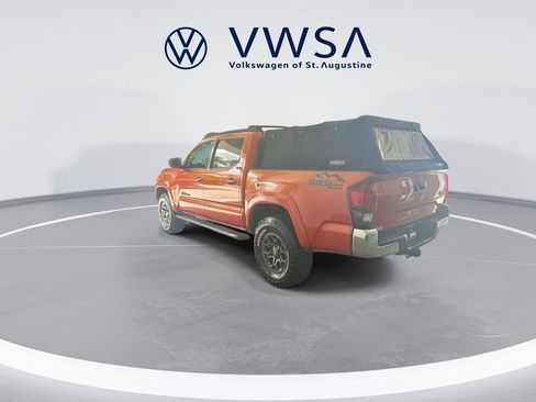 Used 2018 Toyota Tacoma SR5 RWD image 6