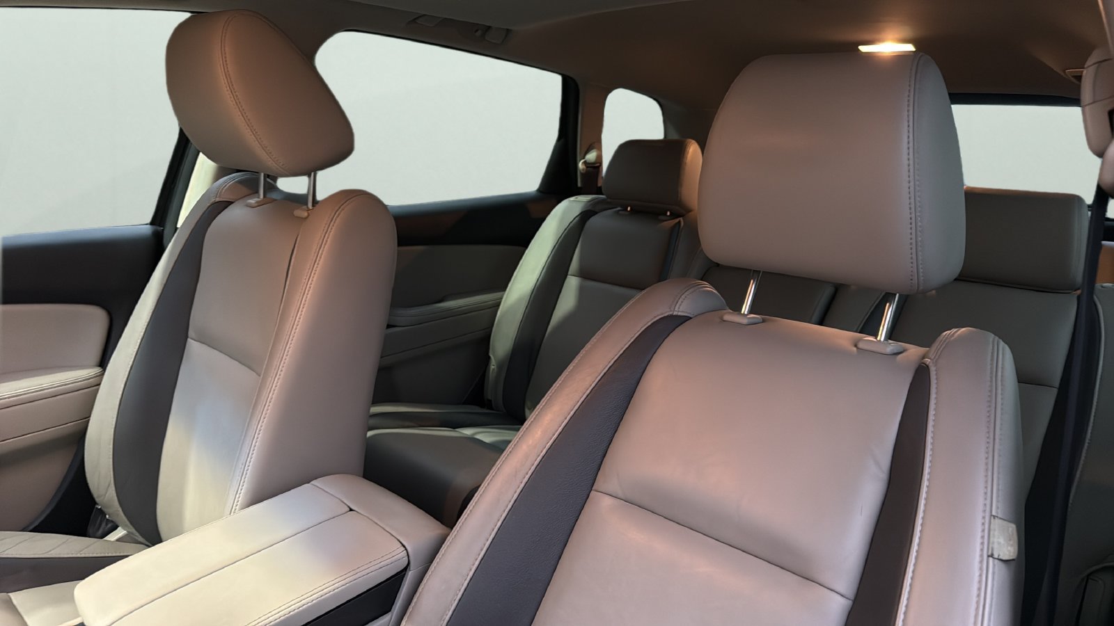 Used 2011 MAZDA CX-9 Touring w/ Moonroof & Bose Audio Pkg FWD image 9