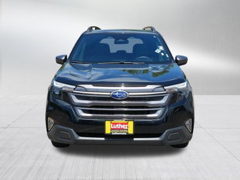 Certified 2025 Subaru Forester Premium AWD/4WD image 2