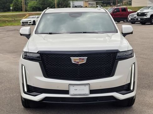 Used 2024 Cadillac Escalade Sport w/ Touring Package AWD/4WD image 2