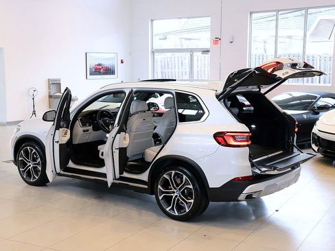 Used 2023 BMW X5 xDrive45e w/ Executive Package image 70