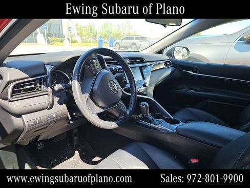 Used 2019 Toyota Camry SE image 5