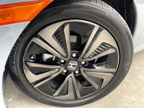 Used 2018 Honda Civic EX image 6