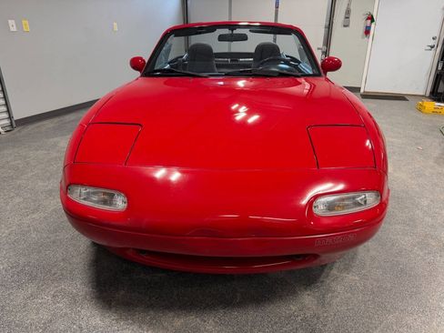 Used 1991 MAZDA MX-5 Miata RWD image 2